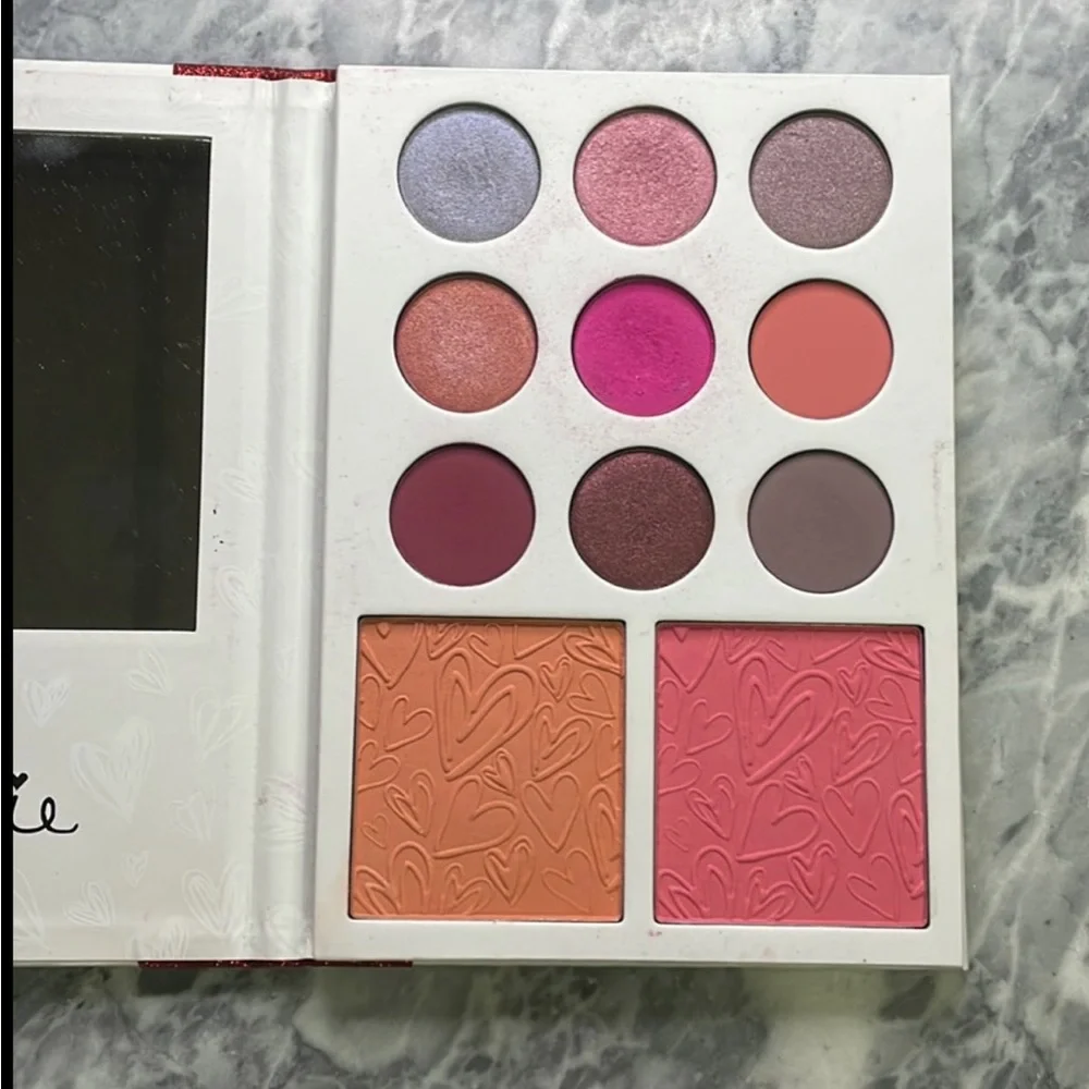 Kylie Cosmetics‎ Diary Eyeshadow Palette